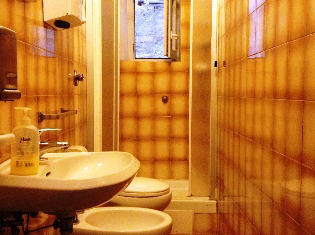 Hotel Bernheof Genova Rom bilde