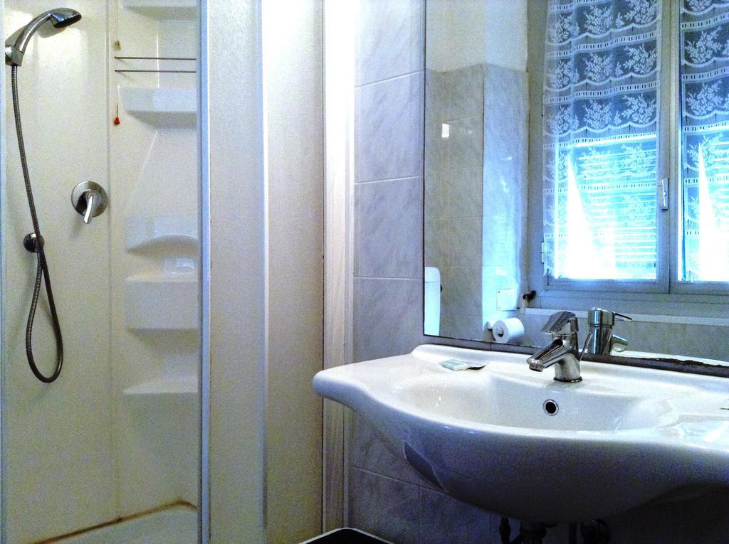 Hotel Bernheof Genova Rom bilde