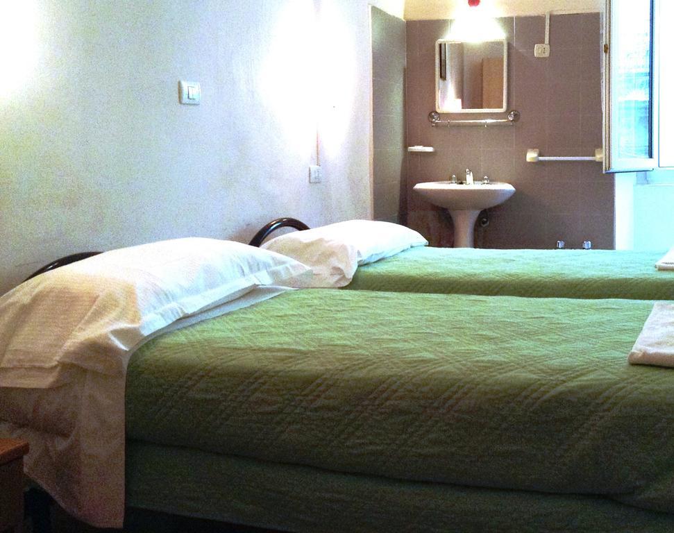 Hotel Bernheof Genova Eksteriør bilde